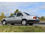 Mercedes-Benz E-Klasse bei Gebrauchtwagen.expert - Abbildung (9 / 10)