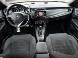 Alfa Romeo Giulietta bei Gebrauchtwagen.expert - Abbildung (14 / 15) Alfa Romeo Giulietta bei Gebrauchtwagen.expert - Abbildung (14 / 15)