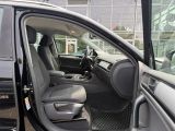 VW Touareg bei Gebrauchtwagen.expert - Abbildung (8 / 15)