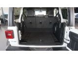 Jeep Wrangler bei Gebrauchtwagen.expert - Abbildung (14 / 15) Jeep Wrangler bei Gebrauchtwagen.expert - Abbildung (14 / 15)