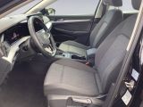 VW Golf VIII bei Gebrauchtwagen.expert - Abbildung (9 / 15)