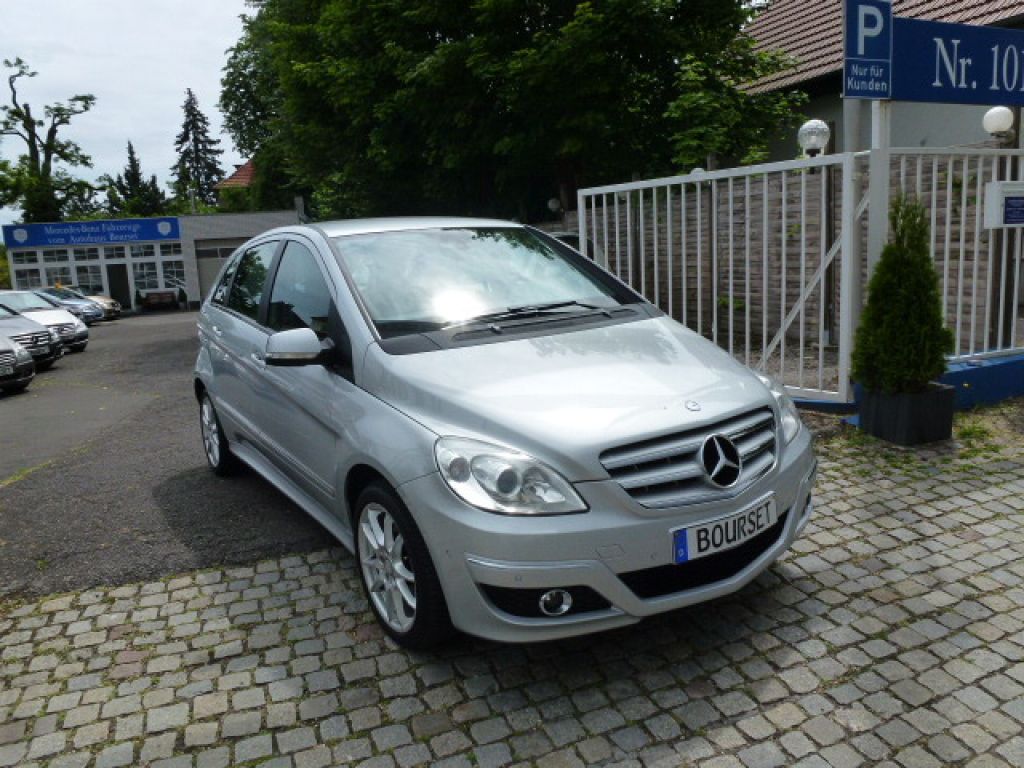 Mercedes-Benz B-Klasse bei Gebrauchtwagen.expert - Hauptabbildung Mercedes-Benz B-Klasse bei Gebrauchtwagen.expert - Hauptabbildung