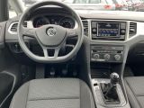 VW Golf Sportsvan bei Gebrauchtwagen.expert - Abbildung (14 / 15)