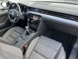 VW Passat bei Gebrauchtwagen.expert - Abbildung (12 / 15) VW Passat bei Gebrauchtwagen.expert - Abbildung (12 / 15)