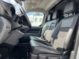 Opel Vivaro bei Gebrauchtwagen.expert - Abbildung (13 / 15) Opel Vivaro bei Gebrauchtwagen.expert - Abbildung (13 / 15)