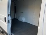 Opel Movano bei Gebrauchtwagen.expert - Abbildung (10 / 13) Opel Movano bei Gebrauchtwagen.expert - Abbildung (10 / 13)