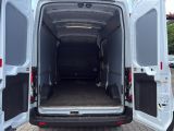 Ford Transit bei Gebrauchtwagen.expert - Abbildung (12 / 13) Ford Transit bei Gebrauchtwagen.expert - Abbildung (12 / 13)