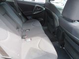 Toyota RAV 4 bei Gebrauchtwagen.expert - Abbildung (9 / 15) Toyota RAV 4 bei Gebrauchtwagen.expert - Abbildung (9 / 15)