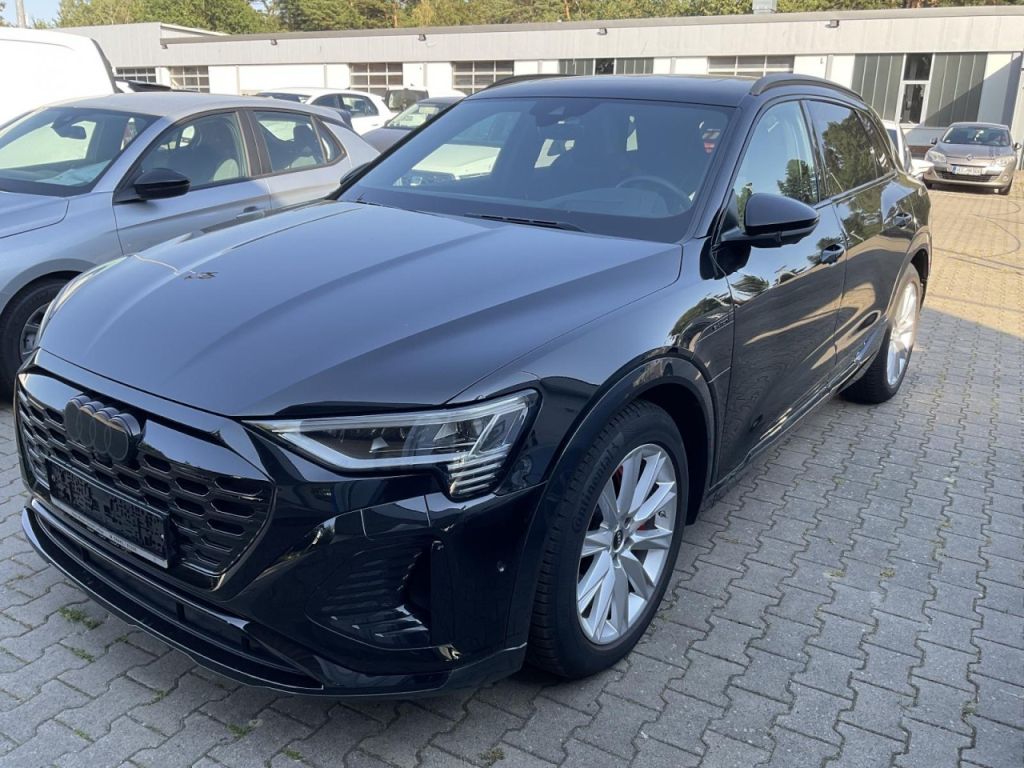 Audi Q8 bei Gebrauchtwagen.expert - Hauptabbildung Audi Q8 bei Gebrauchtwagen.expert - Hauptabbildung