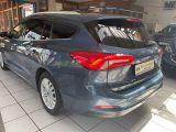 Ford Focus Turnier bei Gebrauchtwagen.expert - Abbildung (8 / 15)