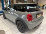 Mini One bei Gebrauchtwagen.expert - Abbildung (8 / 14)