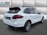Porsche Cayenne bei Gebrauchtwagen.expert - Abbildung (5 / 15) Porsche Cayenne bei Gebrauchtwagen.expert - Abbildung (5 / 15)