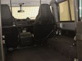 Land Rover Defender bei Gebrauchtwagen.expert - Abbildung (8 / 15)