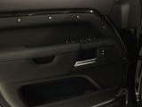 Land Rover Defender bei Gebrauchtwagen.expert - Abbildung (12 / 15)