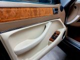 Jaguar Daimler bei Gebrauchtwagen.expert - Abbildung (8 / 15) Jaguar Daimler bei Gebrauchtwagen.expert - Abbildung (8 / 15)