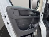 Opel Movano bei Gebrauchtwagen.expert - Abbildung (11 / 15) Opel Movano bei Gebrauchtwagen.expert - Abbildung (11 / 15)