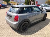 Mini One bei Gebrauchtwagen.expert - Abbildung (14 / 15) Mini One bei Gebrauchtwagen.expert - Abbildung (14 / 15)