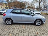 Toyota Auris bei Gebrauchtwagen.expert - Abbildung (2 / 15) Toyota Auris bei Gebrauchtwagen.expert - Abbildung (2 / 15)