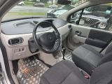 Renault Modus bei Gebrauchtwagen.expert - Abbildung (13 / 15) Renault Modus bei Gebrauchtwagen.expert - Abbildung (13 / 15)