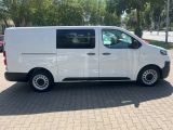 Opel Vivaro bei Gebrauchtwagen.expert - Abbildung (3 / 15) Opel Vivaro bei Gebrauchtwagen.expert - Abbildung (3 / 15)