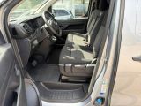 Opel Vivaro bei Gebrauchtwagen.expert - Abbildung (4 / 15) Opel Vivaro bei Gebrauchtwagen.expert - Abbildung (4 / 15)