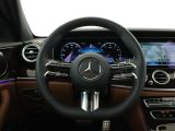 Mercedes-Benz E-Klasse bei Gebrauchtwagen.expert - Abbildung (11 / 15) Mercedes-Benz E-Klasse bei Gebrauchtwagen.expert - Abbildung (11 / 15)