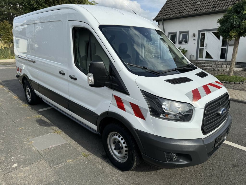 Ford Transit bei Gebrauchtwagen.expert - Hauptabbildung Ford Transit bei Gebrauchtwagen.expert - Hauptabbildung