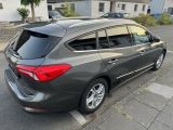 Ford Focus bei Gebrauchtwagen.expert - Abbildung (3 / 15)