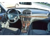 Mercedes-Benz E-Klasse bei Gebrauchtwagen.expert - Abbildung (6 / 15)