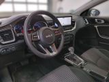 Kia Ceed bei Gebrauchtwagen.expert - Abbildung (9 / 14) Kia Ceed bei Gebrauchtwagen.expert - Abbildung (9 / 14)