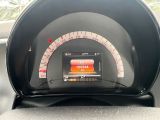 Smart smart fortwo bei Gebrauchtwagen.expert - Abbildung (14 / 15) Smart smart fortwo bei Gebrauchtwagen.expert - Abbildung (14 / 15)