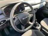Dacia Sandero bei Gebrauchtwagen.expert - Abbildung (8 / 12)