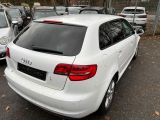 Audi A3 Sportback bei Gebrauchtwagen.expert - Abbildung (5 / 6)