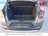 Renault Captur bei Gebrauchtwagen.expert - Abbildung (11 / 15) Renault Captur bei Gebrauchtwagen.expert - Abbildung (11 / 15)