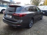 Ford Focus Turnier bei Gebrauchtwagen.expert - Abbildung (6 / 11)