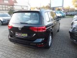 VW Touran bei Gebrauchtwagen.expert - Abbildung (2 / 15)