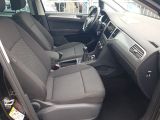 VW Golf Sportsvan bei Gebrauchtwagen.expert - Abbildung (12 / 15)