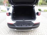 Opel Grandland X bei Gebrauchtwagen.expert - Abbildung (10 / 12) Opel Grandland X bei Gebrauchtwagen.expert - Abbildung (10 / 12)