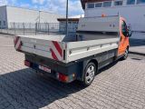 Opel Vivaro bei Gebrauchtwagen.expert - Abbildung (2 / 4)