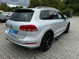 VW Touareg bei Gebrauchtwagen.expert - Abbildung (2 / 15)