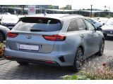 Kia Ceed bei Gebrauchtwagen.expert - Abbildung (8 / 15) Kia Ceed bei Gebrauchtwagen.expert - Abbildung (8 / 15)