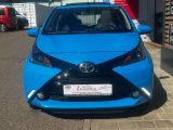 Toyota Aygo bei Gebrauchtwagen.expert - Abbildung (2 / 9) Toyota Aygo bei Gebrauchtwagen.expert - Abbildung (2 / 9)