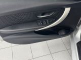 BMW 3 Touring 318d bei Gebrauchtwagen.expert - Abbildung (14 / 15)