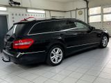Mercedes-Benz E-Klasse bei Gebrauchtwagen.expert - Abbildung (4 / 15)