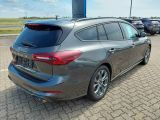 Ford Focus Turnier bei Gebrauchtwagen.expert - Abbildung (4 / 15) Ford Focus Turnier bei Gebrauchtwagen.expert - Abbildung (4 / 15)