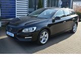 Volvo V60 bei Gebrauchtwagen.expert - Abbildung (2 / 15) Volvo V60 bei Gebrauchtwagen.expert - Abbildung (2 / 15)