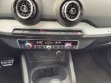 Audi Q2 bei Gebrauchtwagen.expert - Abbildung (10 / 15) Audi Q2 bei Gebrauchtwagen.expert - Abbildung (10 / 15)