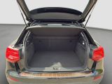 Audi Q2 bei Gebrauchtwagen.expert - Abbildung (14 / 15) Audi Q2 bei Gebrauchtwagen.expert - Abbildung (14 / 15)