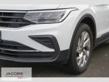 VW Tiguan bei Gebrauchtwagen.expert - Abbildung (6 / 15)