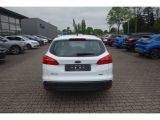 Ford Focus Turnier bei Gebrauchtwagen.expert - Abbildung (8 / 15)